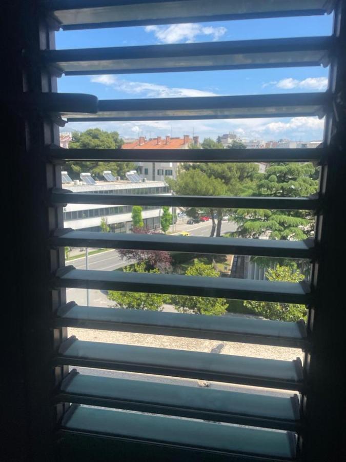 Split Rooftop Loft Luaran gambar