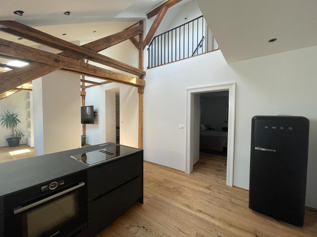 Split Rooftop Loft Luaran gambar